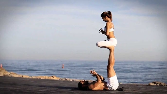 The History of AcroYoga; Jason & Jenny 2007 - YouTube