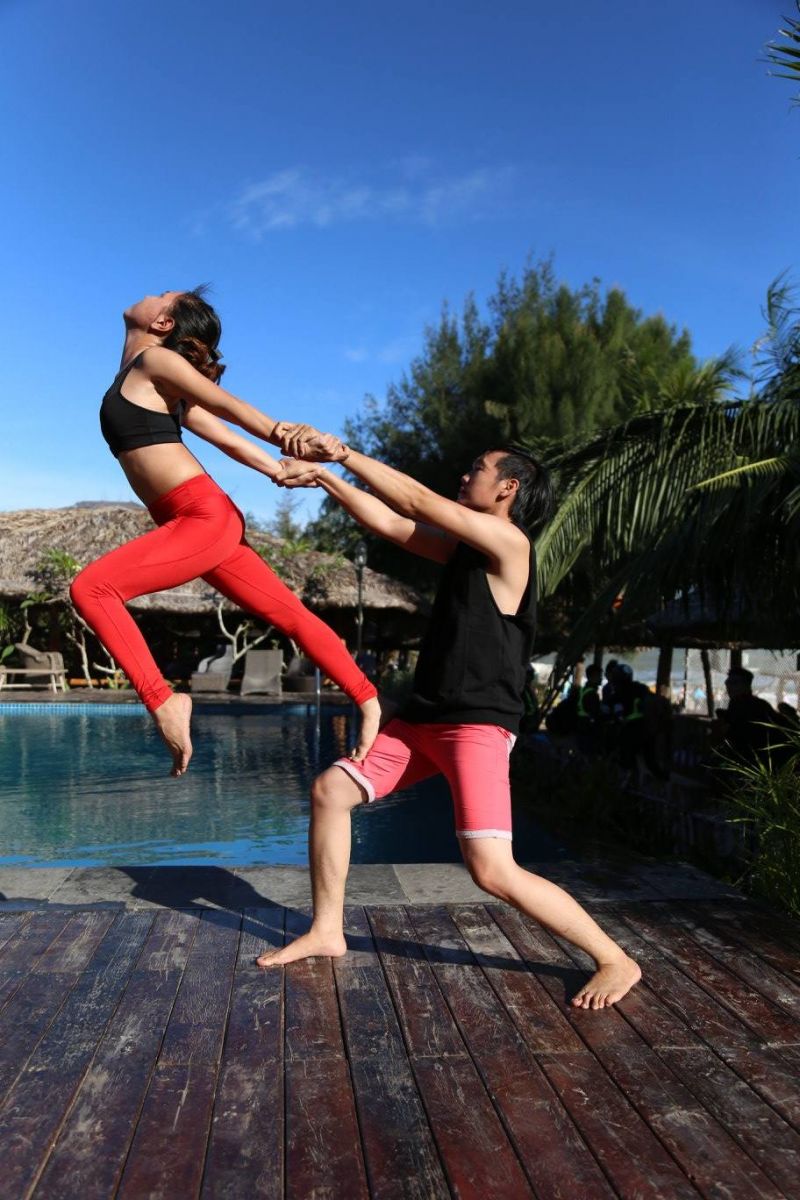 Năm 2015, yoga được Liên Hợp Quốc công nhận là môn tập luyện tốt cho sức khỏe trên toàn cầu và lấy ngày 21/06 hàng năm làm Ngày Quốc tế Yoga. 